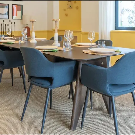 Colorful With Pool By Otyna Am Вилла Эшторил